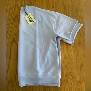 Daily Drills Reversible Cropped Sleeve Crew - Wink Size M/L NWT